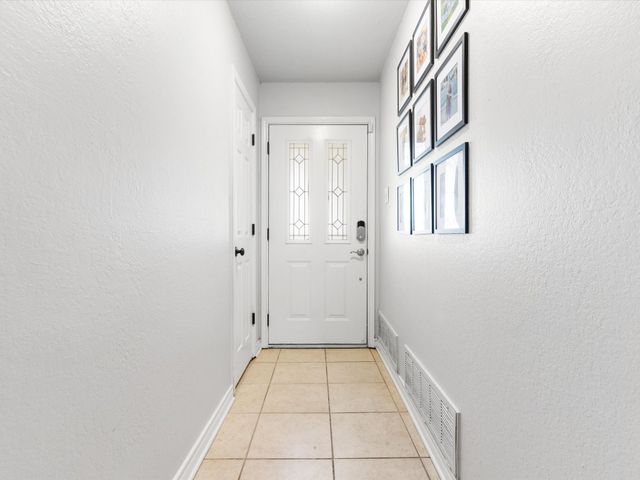 2600 S Meadow Drive, Fort Worth, TX 76133