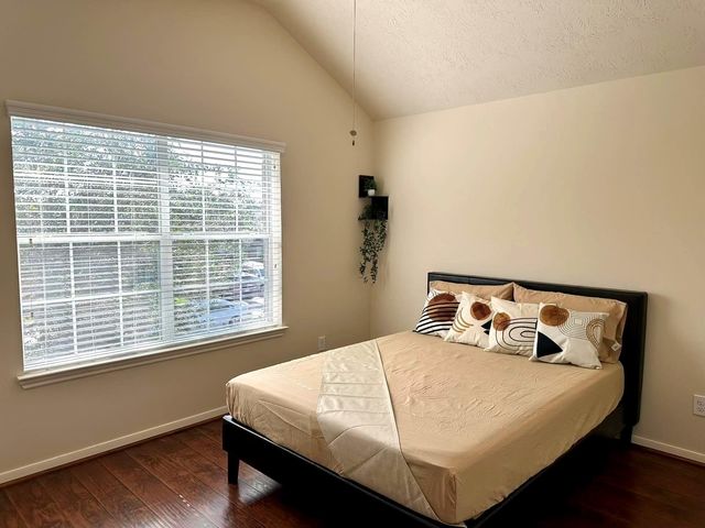 18 Morro Bay Drive, Manvel, TX 77578