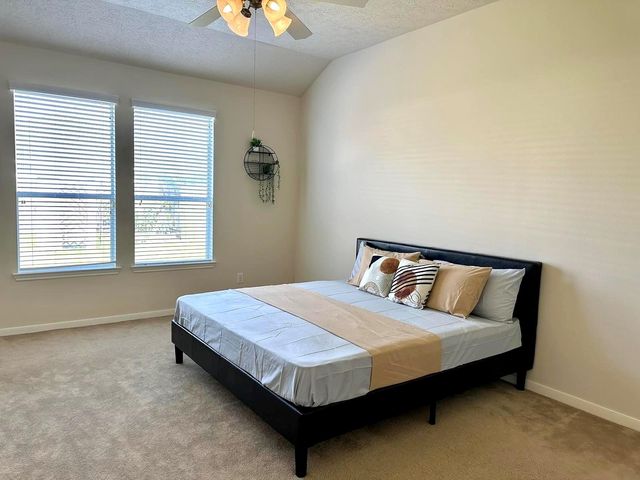 18 Morro Bay Drive, Manvel, TX 77578