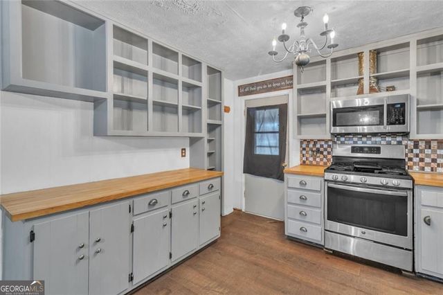 7425 Grayson Drive, Riverdale, GA 30296