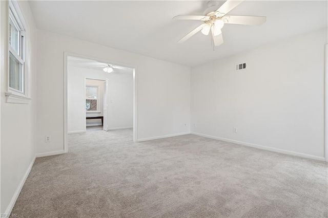 693 Charlecote DR, Virginia Beach, VA 23464