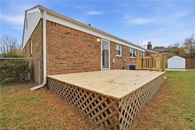 693 Charlecote DR, Virginia Beach, VA 23464