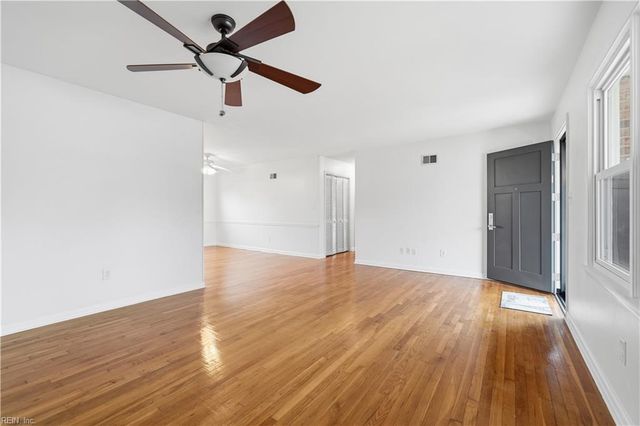 693 Charlecote DR, Virginia Beach, VA 23464