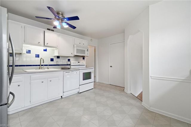 693 Charlecote DR, Virginia Beach, VA 23464