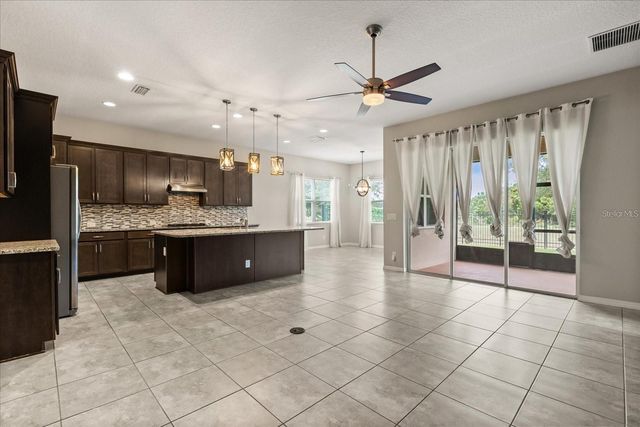 1046 GRAND HILLTOP DRIVE, Apopka, FL 32703