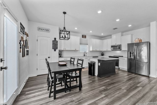 3263 Old Almonte, San Antonio, TX 78224