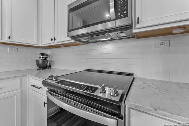 3263 Old Almonte, San Antonio, TX 78224