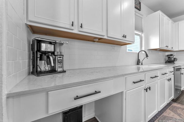 3263 Old Almonte, San Antonio, TX 78224