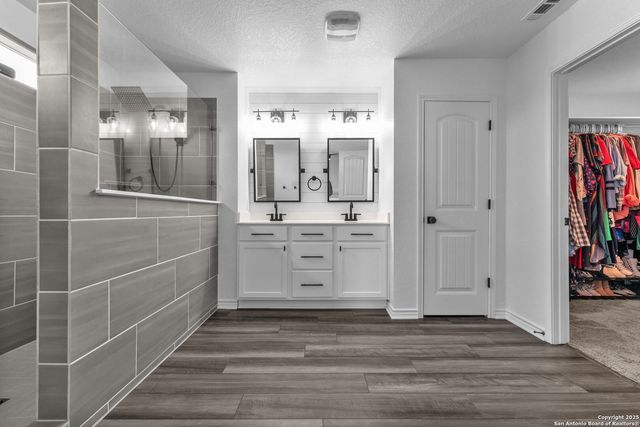 3263 Old Almonte, San Antonio, TX 78224