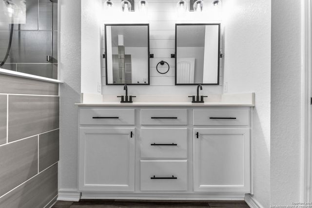 3263 Old Almonte, San Antonio, TX 78224