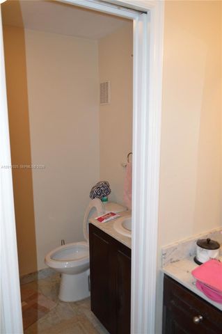 3932 Estepona Ave 7D5, Doral, FL 33178
