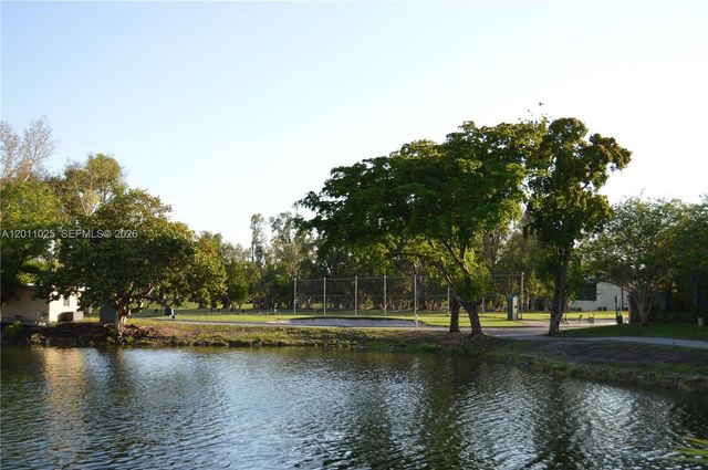 3932 Estepona Ave 7D5, Doral, FL 33178