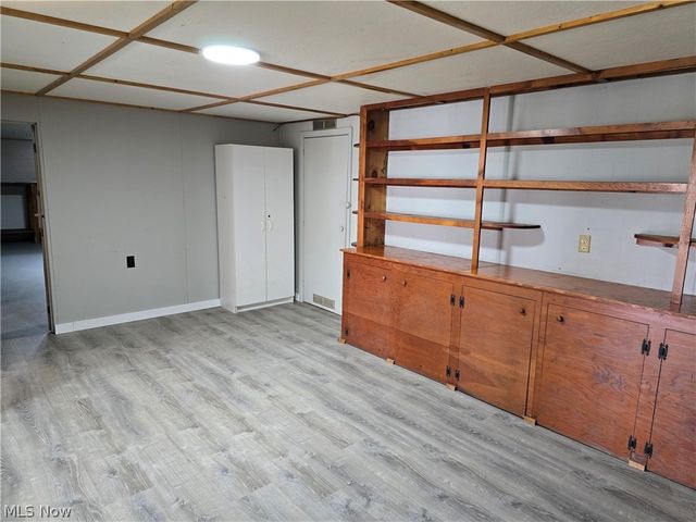 52 Meadow Ln Circle, Parkersburg, WV 26101