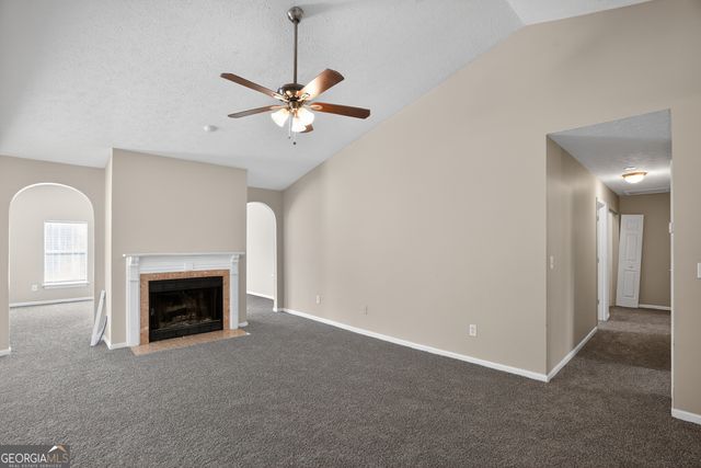 3235 Hunters Crossing Point, Lithonia, GA 30038