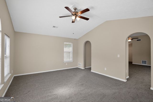 3235 Hunters Crossing Point, Lithonia, GA 30038