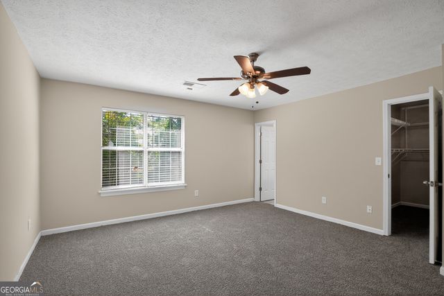 3235 Hunters Crossing Point, Lithonia, GA 30038