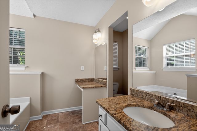 3235 Hunters Crossing Point, Lithonia, GA 30038