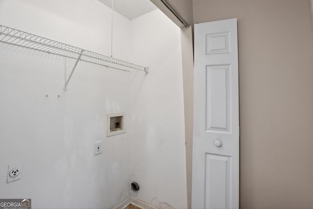 3235 Hunters Crossing Point, Lithonia, GA 30038