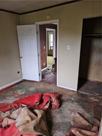 413 Electric St, New Castle, PA 16101