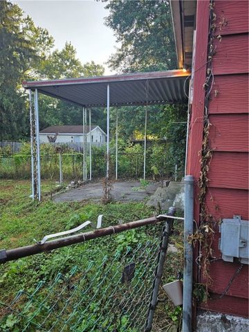 413 Electric St, New Castle, PA 16101