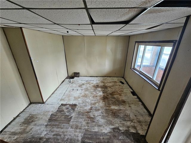 413 Electric St, New Castle, PA 16101