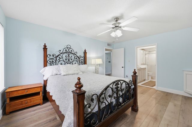 5111 SE Miles Grant Road 102, Stuart, FL 34997