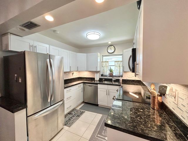 2766 Emory Drive E L, West Palm Beach, FL 33415