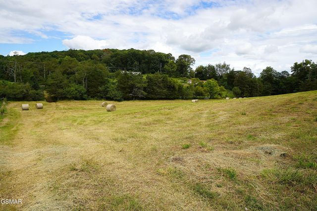 2840-2830 Robinson Creek Road, Morristown, TN 37813