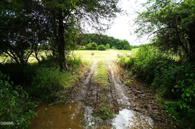 2840-2830 Robinson Creek Road, Morristown, TN 37813