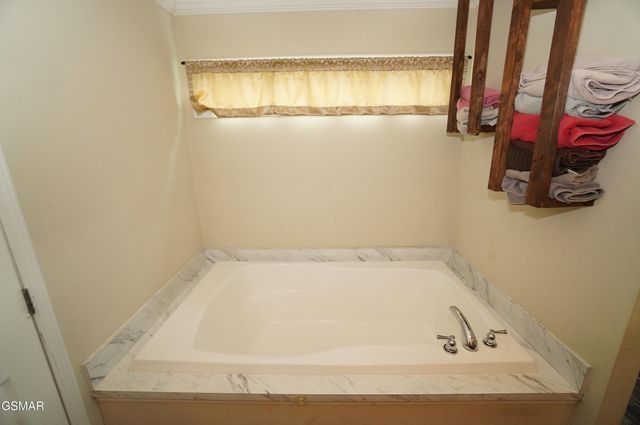 2840-2830 Robinson Creek Road, Morristown, TN 37813