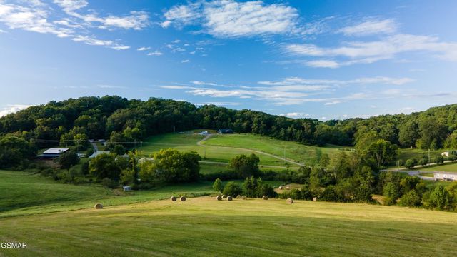 2840-2830 Robinson Creek Road, Morristown, TN 37813