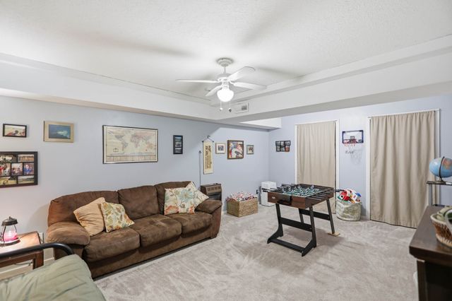 104 Brookview Dr, White House, TN 37188