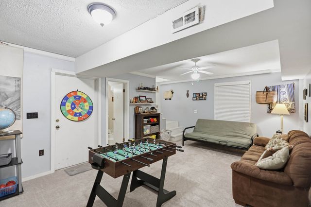 104 Brookview Dr, White House, TN 37188