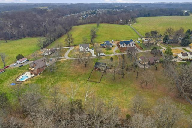 104 Brookview Dr, White House, TN 37188
