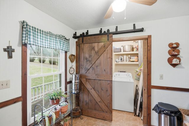 104 Brookview Dr, White House, TN 37188