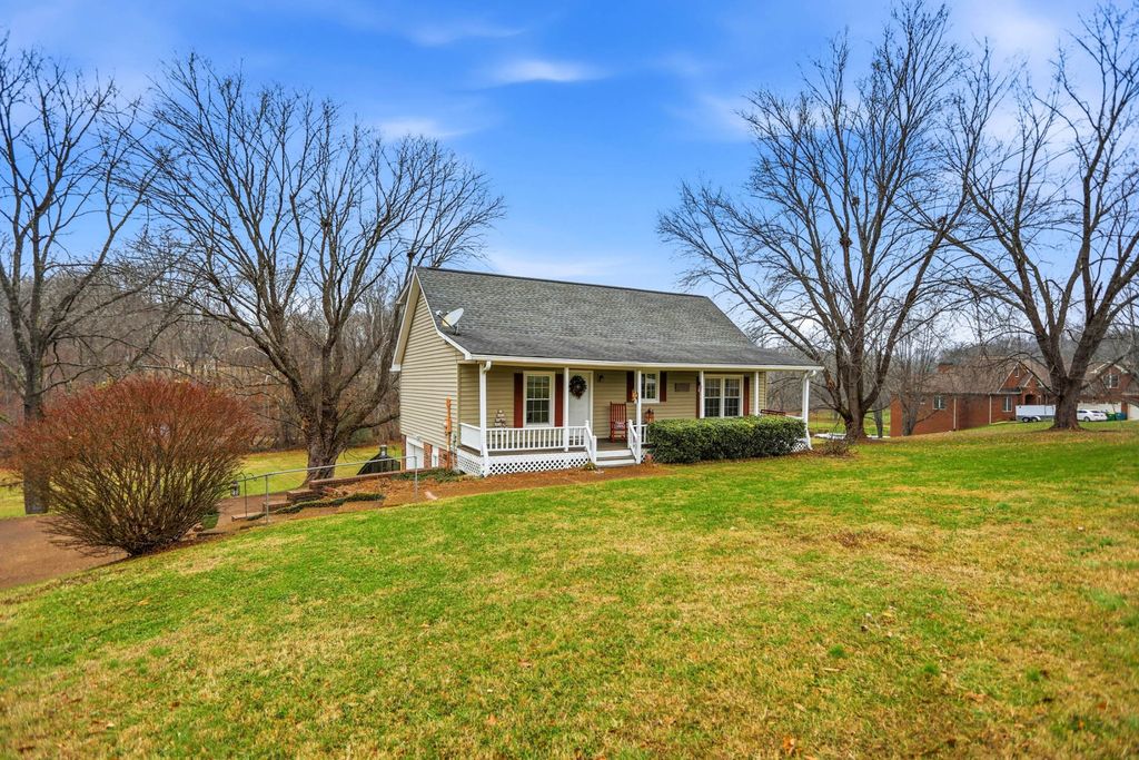 104 Brookview Dr, White House, TN 37188