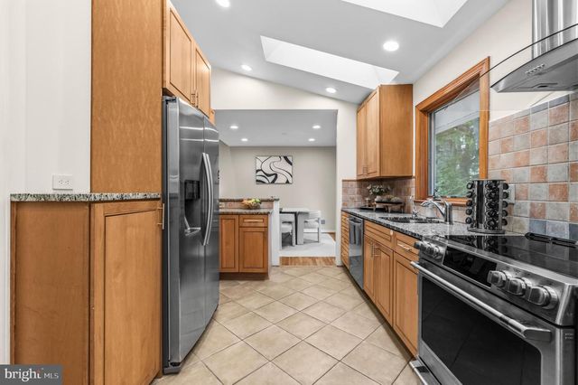 9110 KIRKDALE RD, Bethesda, MD 20817