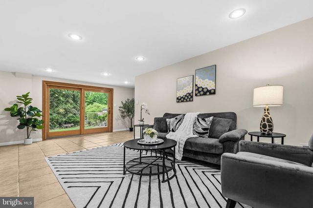 9110 KIRKDALE RD, Bethesda, MD 20817