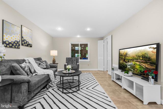 9110 KIRKDALE RD, Bethesda, MD 20817
