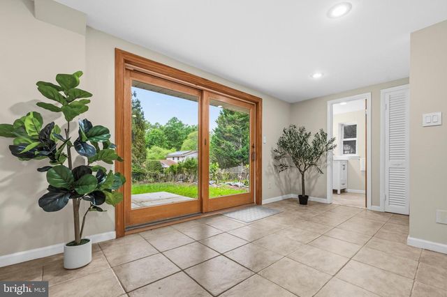 9110 KIRKDALE RD, Bethesda, MD 20817