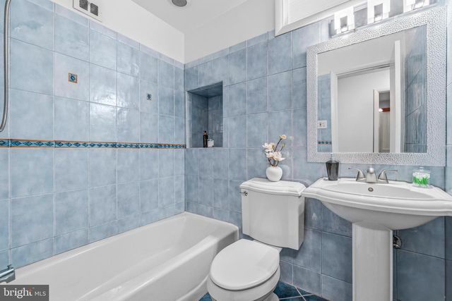 9110 KIRKDALE RD, Bethesda, MD 20817