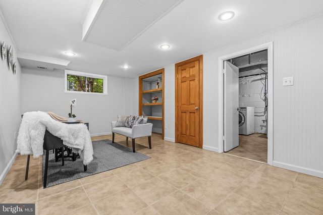 9110 KIRKDALE RD, Bethesda, MD 20817