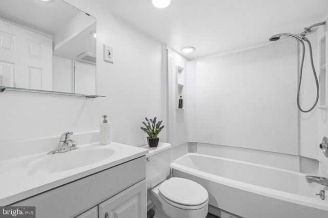 9110 KIRKDALE RD, Bethesda, MD 20817