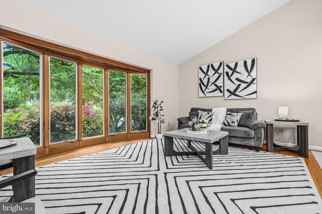 9110 KIRKDALE RD, Bethesda, MD 20817