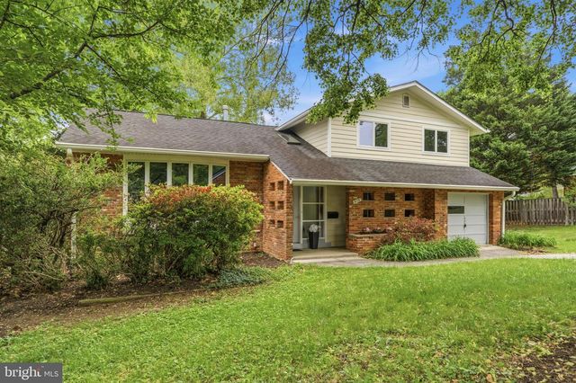 9110 KIRKDALE RD, Bethesda, MD 20817