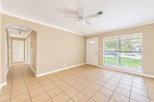 3205 Hays Street, Pasadena, TX 77503
