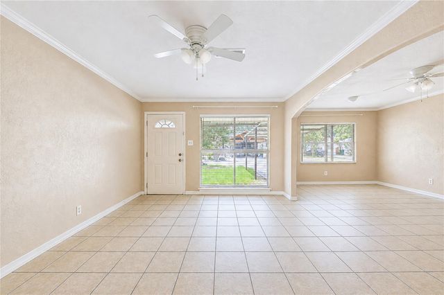 3205 Hays Street, Pasadena, TX 77503