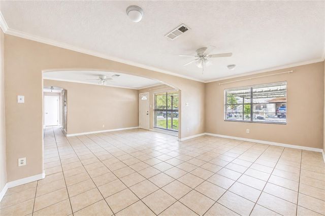 3205 Hays Street, Pasadena, TX 77503