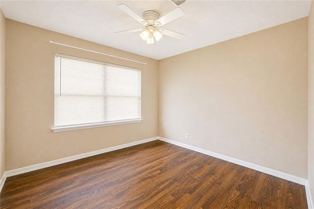 3205 Hays Street, Pasadena, TX 77503