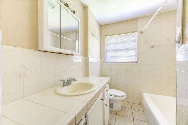 3205 Hays Street, Pasadena, TX 77503